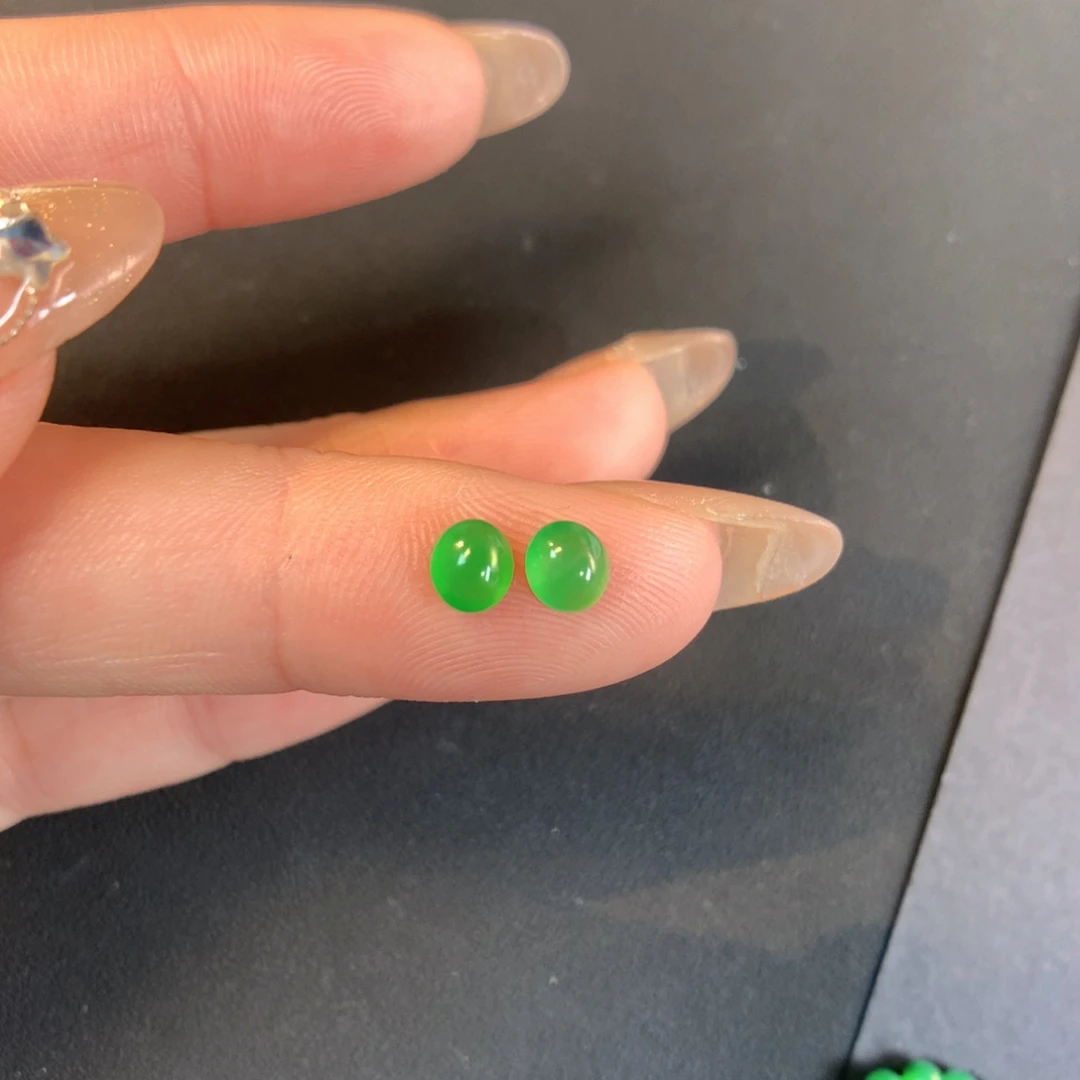 翡翠散珠4.92/4.4/2.25翡翠翡翠