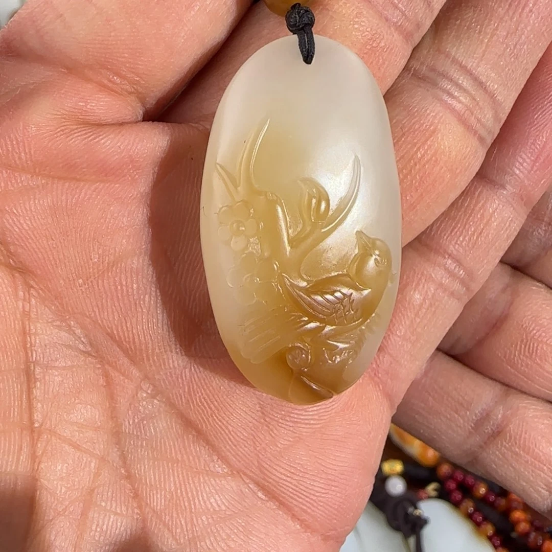 和田玉（糖玉）未镶嵌颈饰