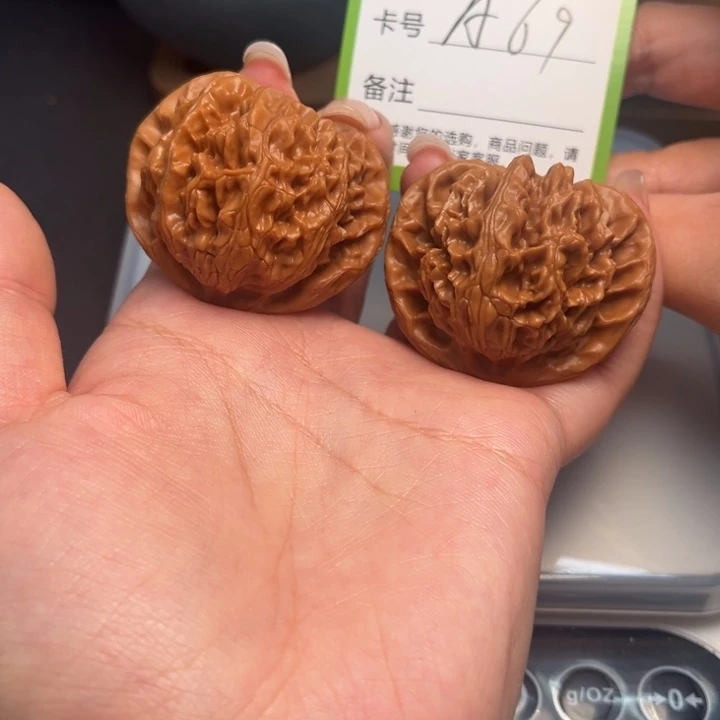 文玩核桃吊坠宫灯