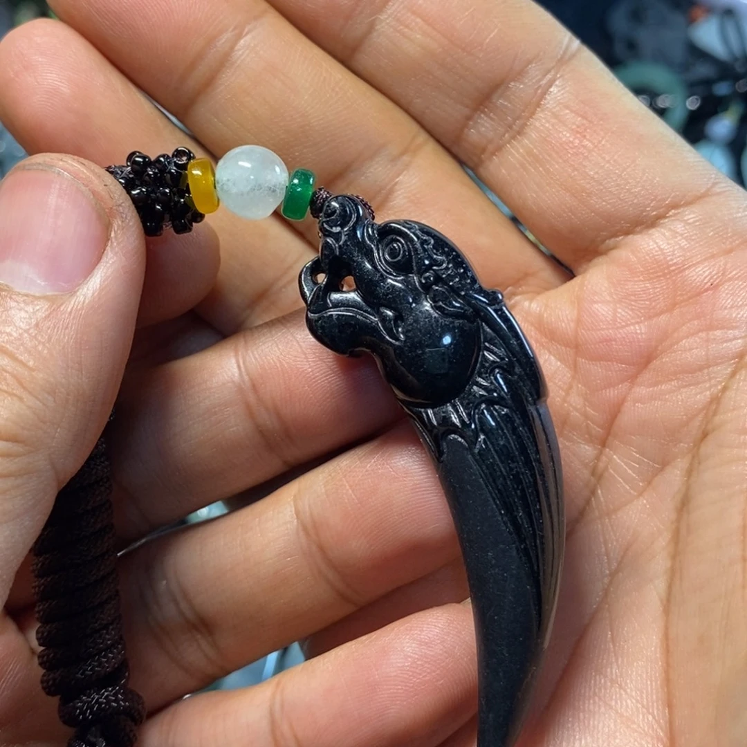 翡翠未镶嵌颈饰天然缅甸翡翠A货墨翠龙牙吊坠