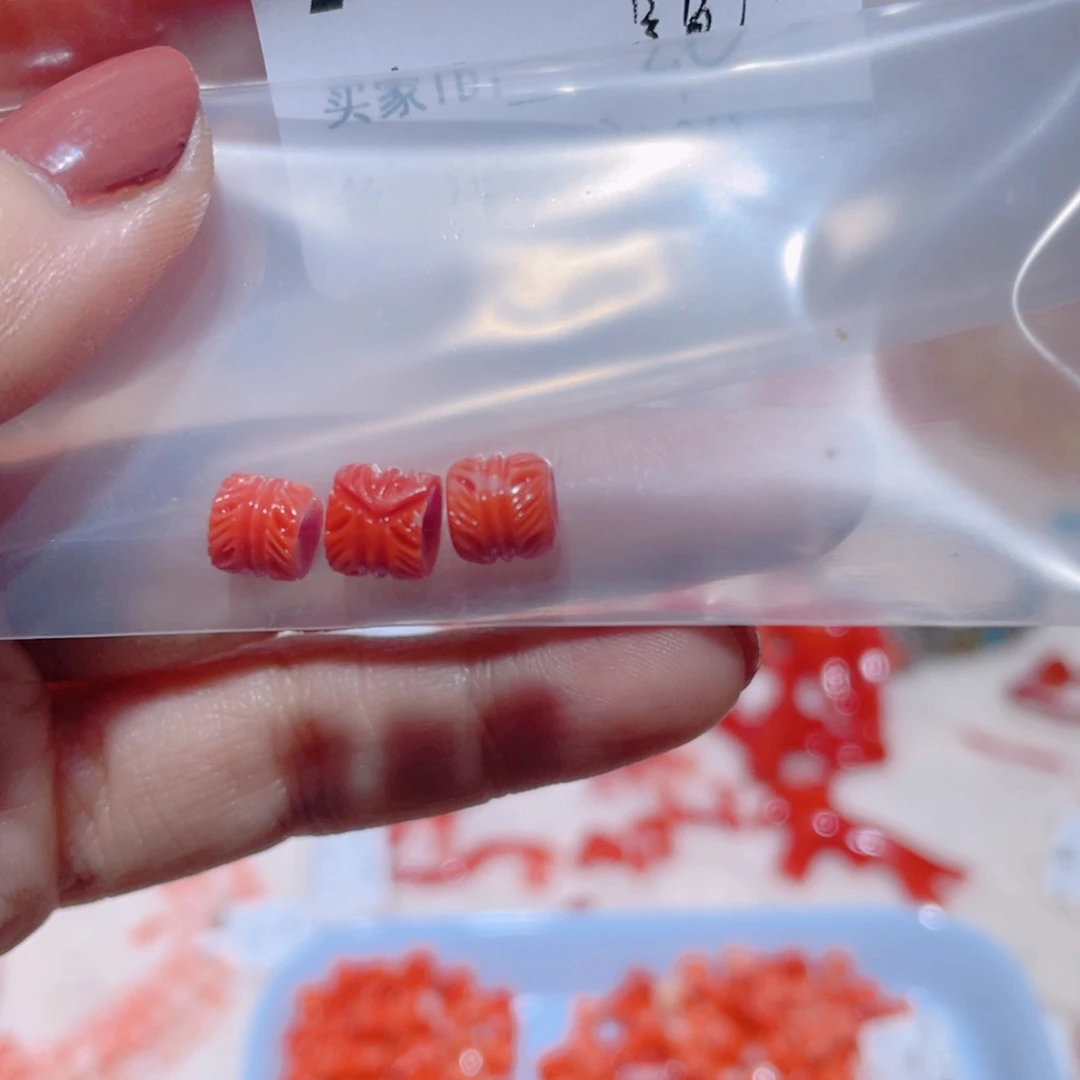 陶瓷兰**关吊坠啦咯摸摸哦