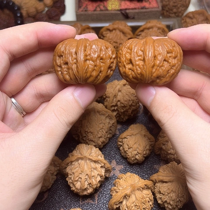 永***张文玩核桃把件文玩核桃手把件好