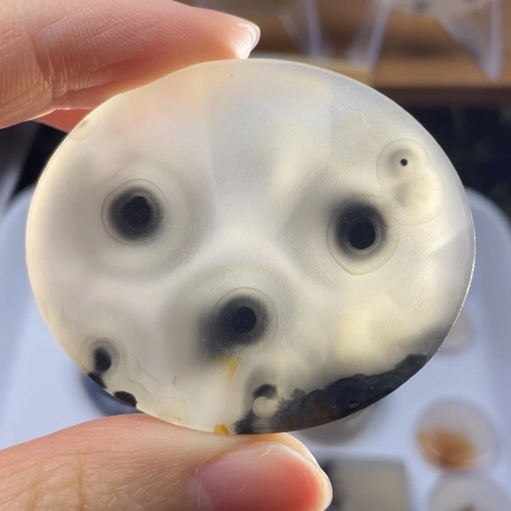 玛瑙/玉髓未镶嵌牌子