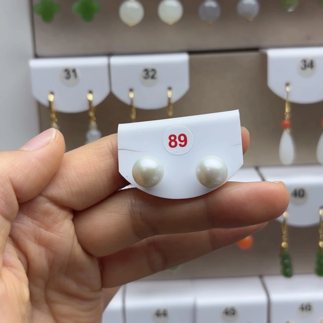 18K金镶嵌淡水珍珠耳饰
