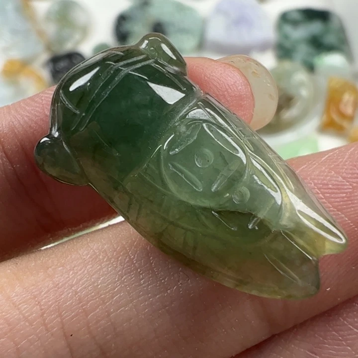 翡翠未镶嵌颈饰106天然翡翠25/12/5.8