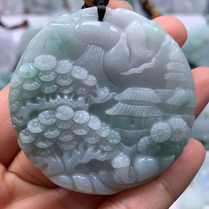 翡翠未镶嵌颈饰山水两面工艺福利