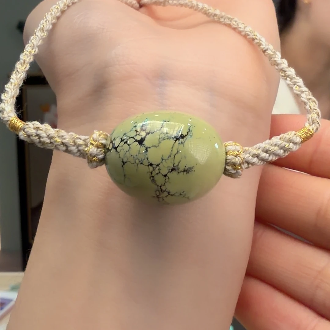 绿松石未镶嵌颈饰