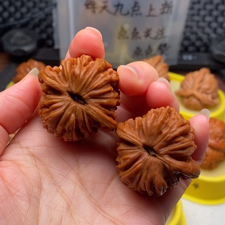 文玩核桃吊坠40四座楼