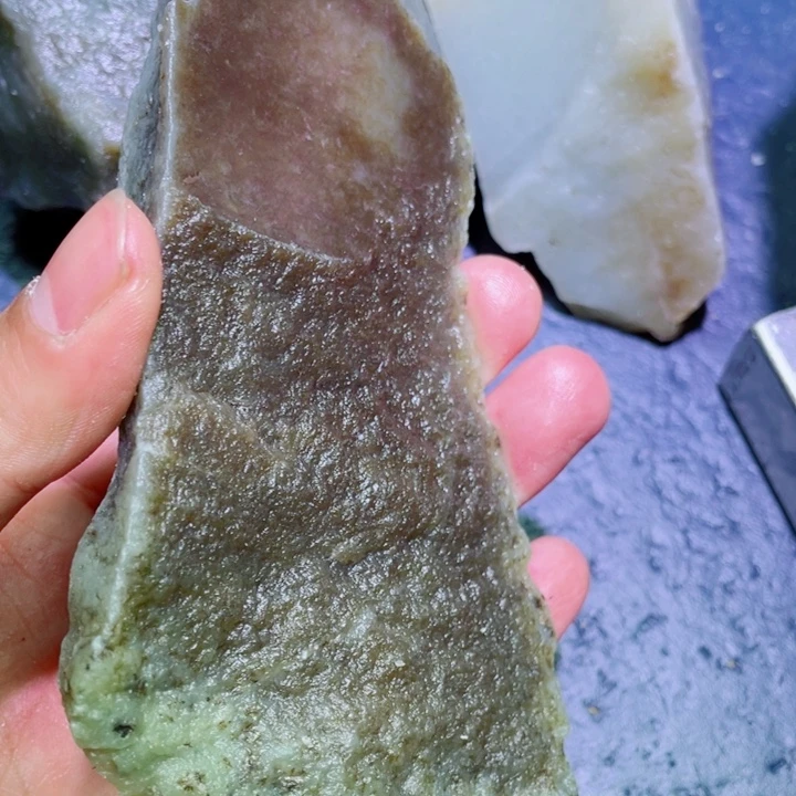 和田玉未镶嵌珠宝半成品