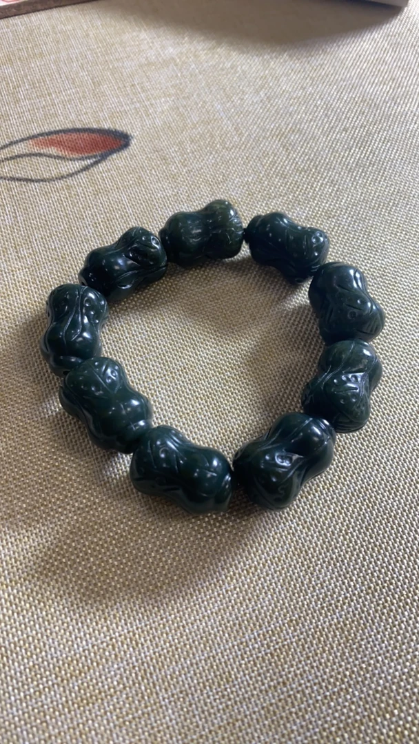 和田玉手串白菜漂亮手工时尚