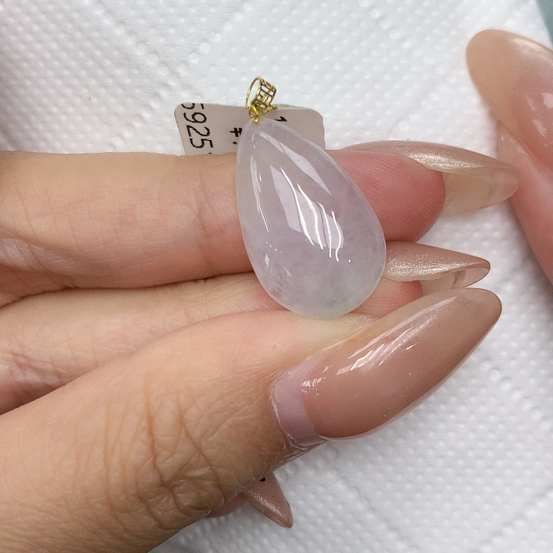 颈饰18K金镶嵌翡翠