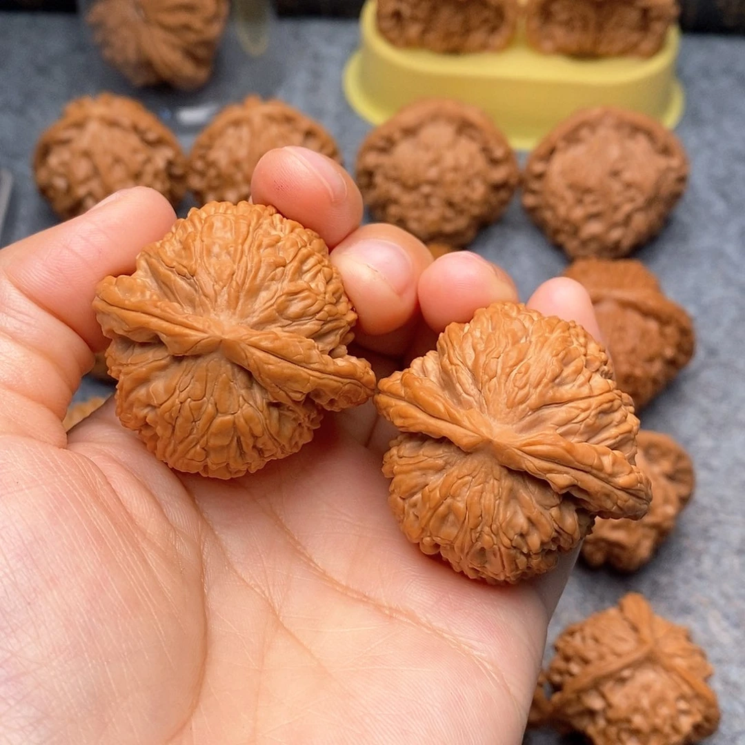 文玩核桃把件白狮子41全品