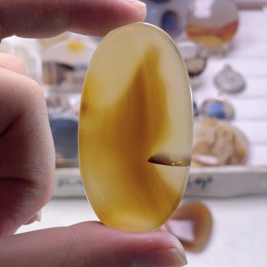 玛瑙/玉髓未镶嵌珠宝奇石