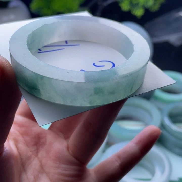 定制翡翠缅甸A货未镶嵌月****心