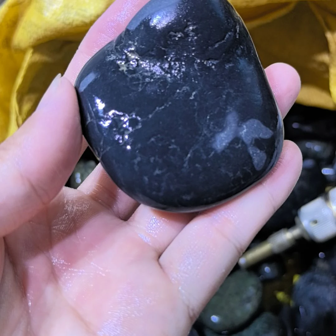 东***韵有机玻璃藏玉药王石原石一个