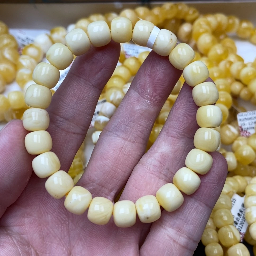 琥珀未镶嵌珠宝奇石8
