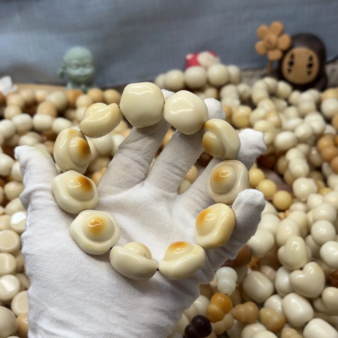 吊坠菩提根/象牙果牙果瑕疵机抛601