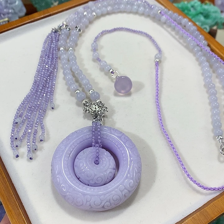 翡翠未镶嵌颈饰翡翠吊坠