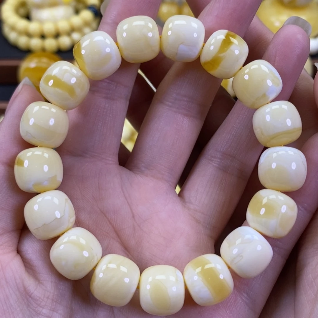 琥珀裸石未镶嵌同料手串