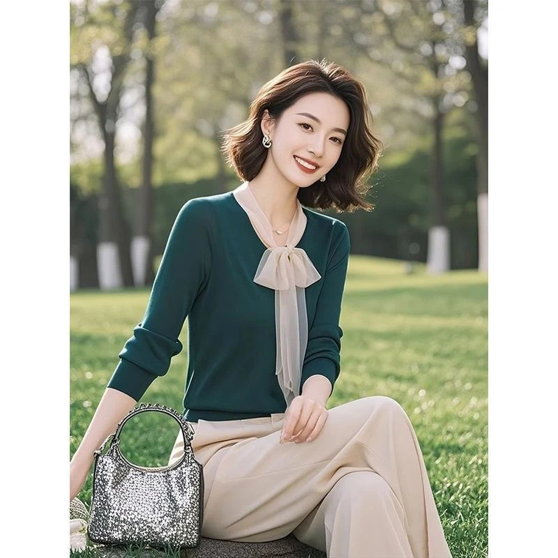 软糯毛衣通勤穿搭名媛上衣秋款2025女装墨绿针织衫飘带设计感小众