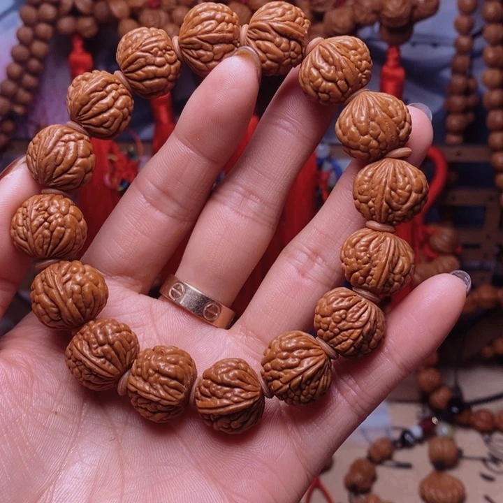 桃核吊坠龙纹桃枭