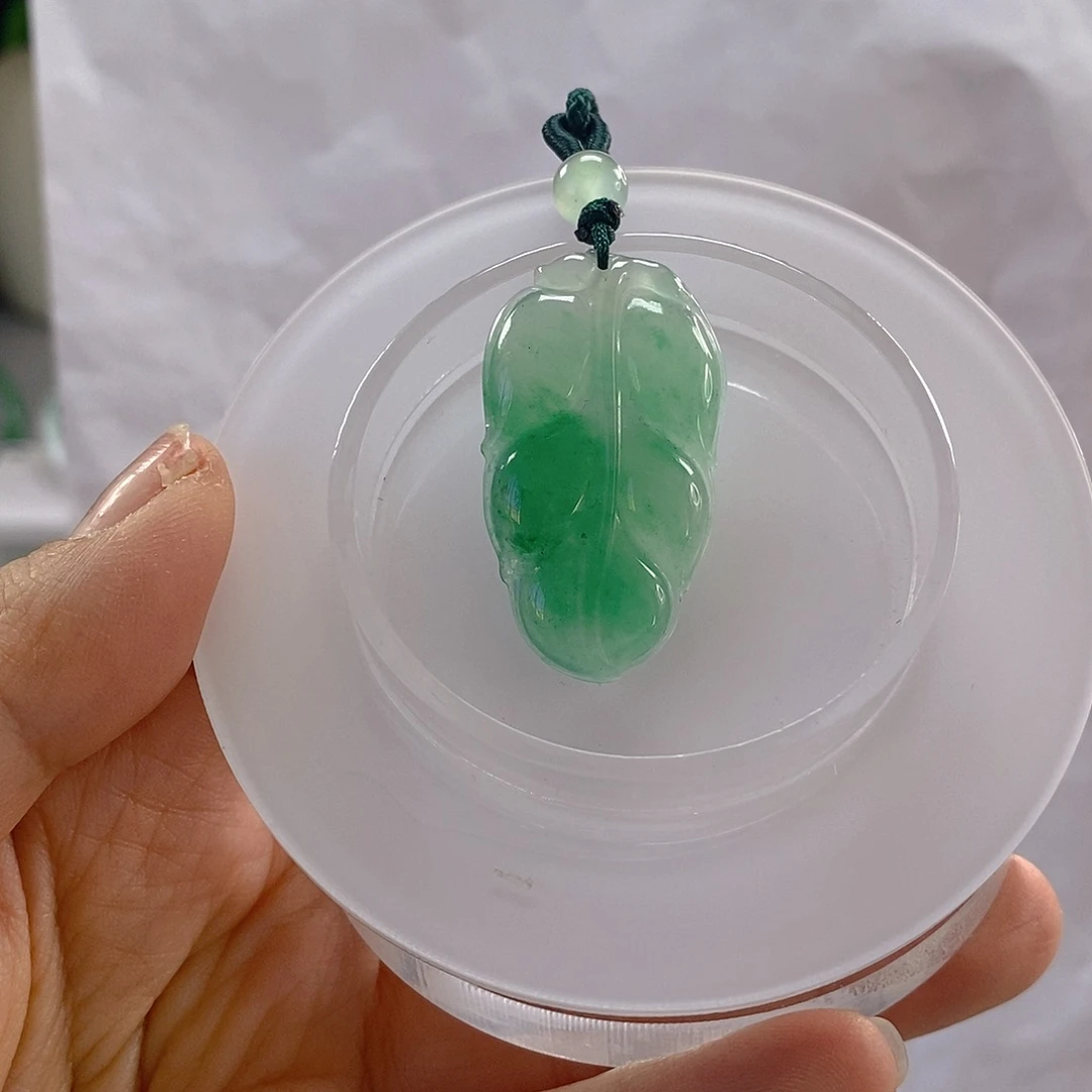 石英质玉颈饰未镶嵌