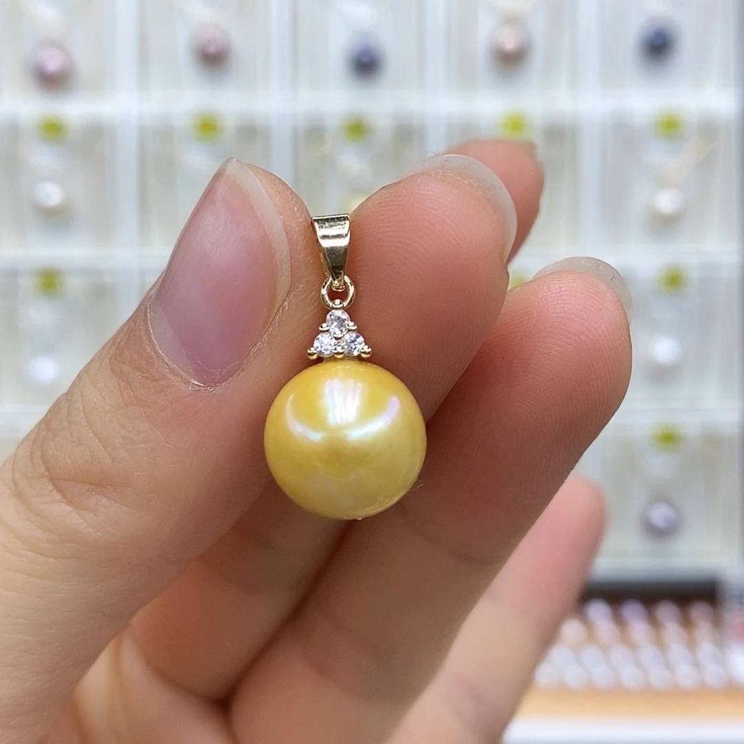 淡水珍珠吊坠(赠链)未镶嵌