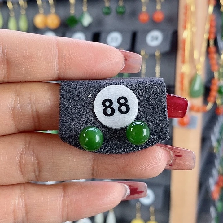 和田玉耳饰18K金镶嵌