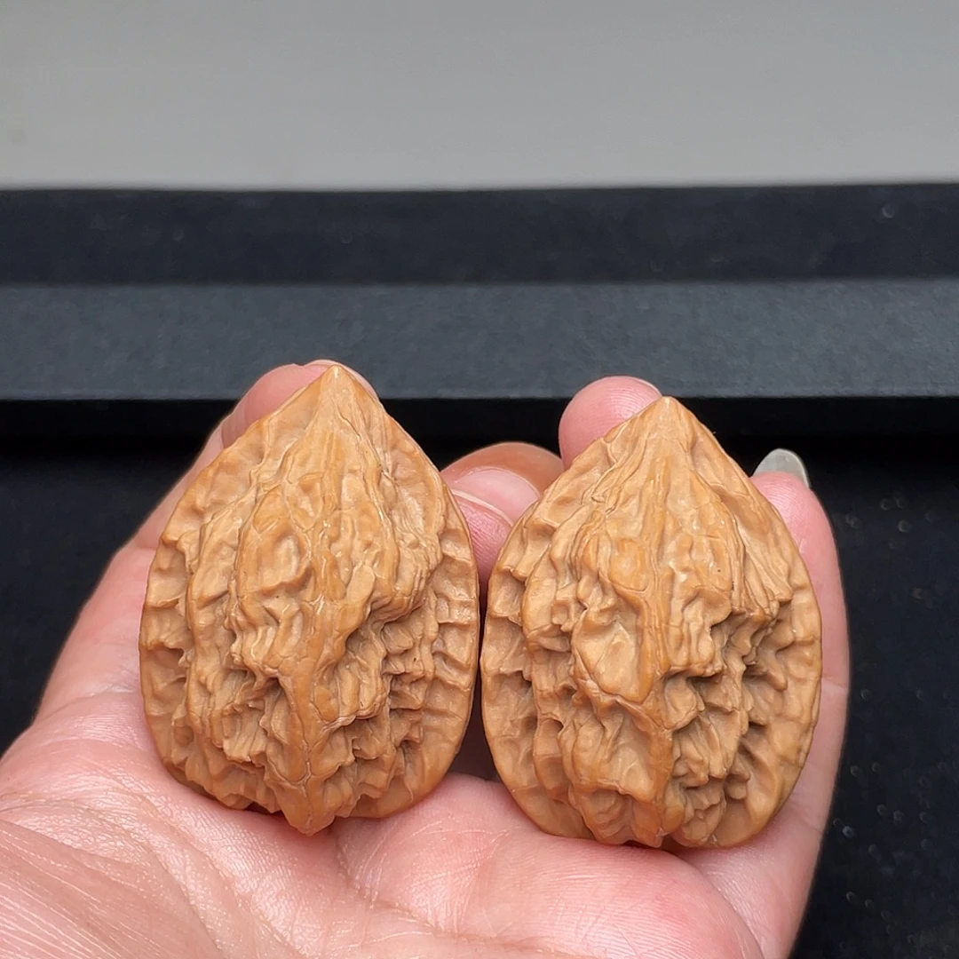 把件猴头核桃33×37×45全品头茬十三陵鸡心XM3573