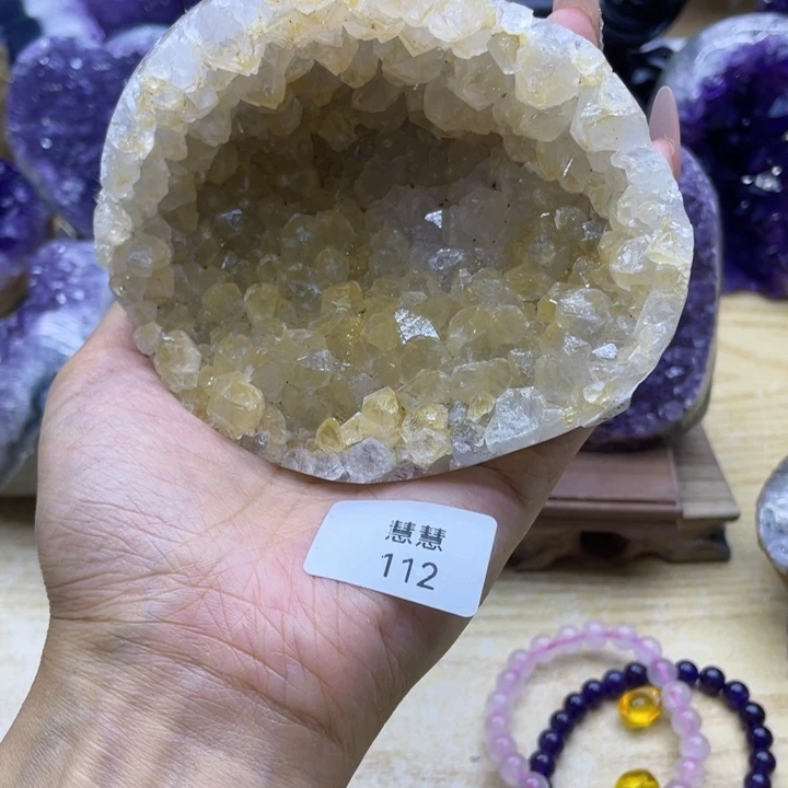 未镶嵌水晶大型摆件（非配饰）