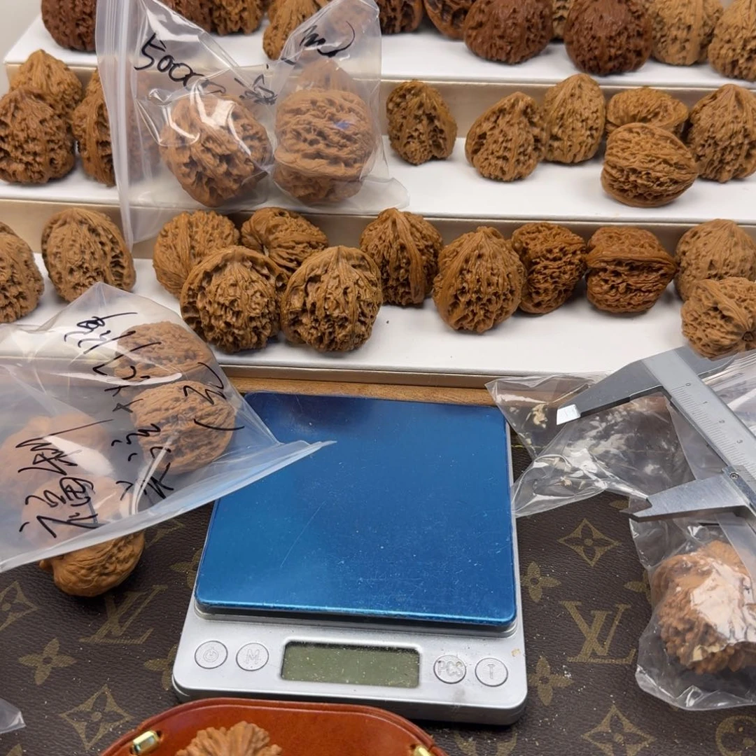 无***.文玩核桃吊坠南疆