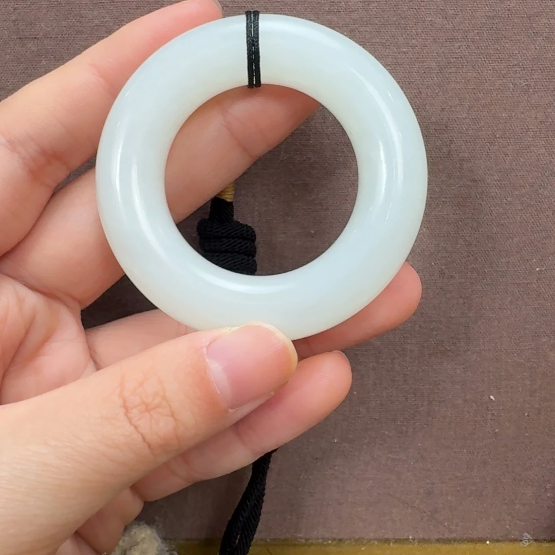 未镶嵌和田玉挂件