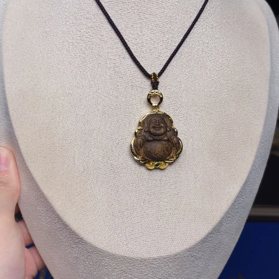 吊坠沉香越南富森红土雷击料精品雕刻如意弥勒