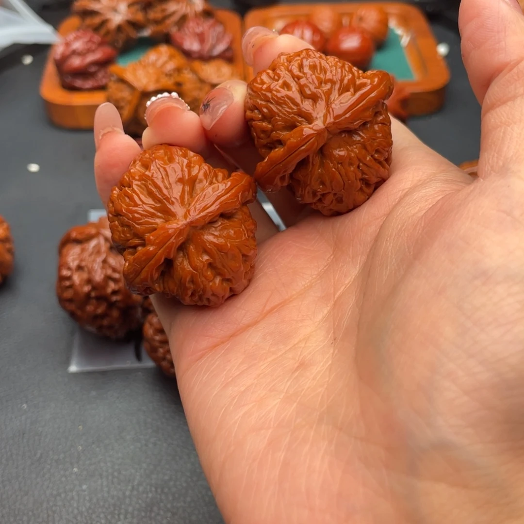 把件文玩核桃白狮子