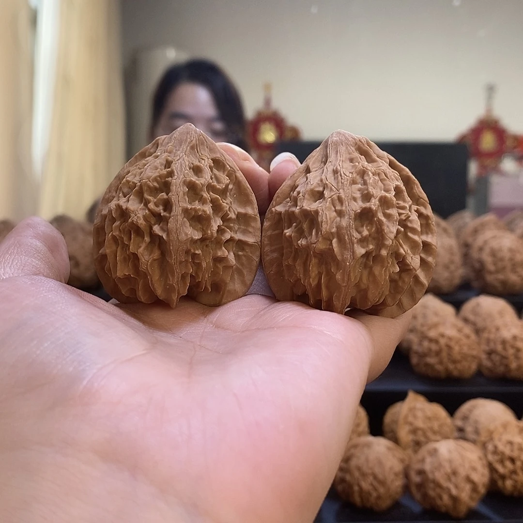 把件文玩核桃42朱雀有白尖