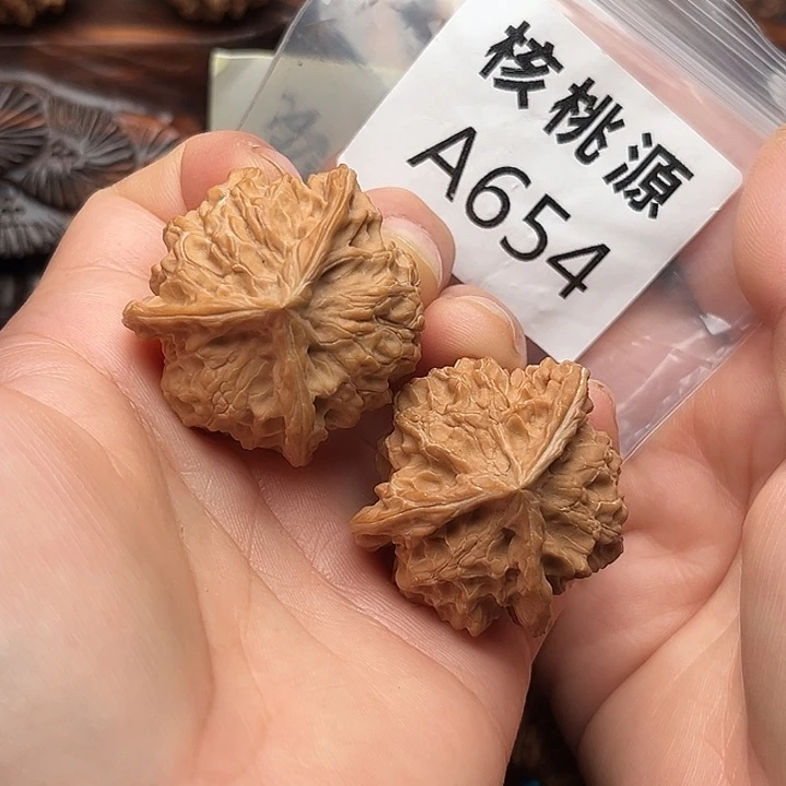 吊坠文玩核桃盘山三棱