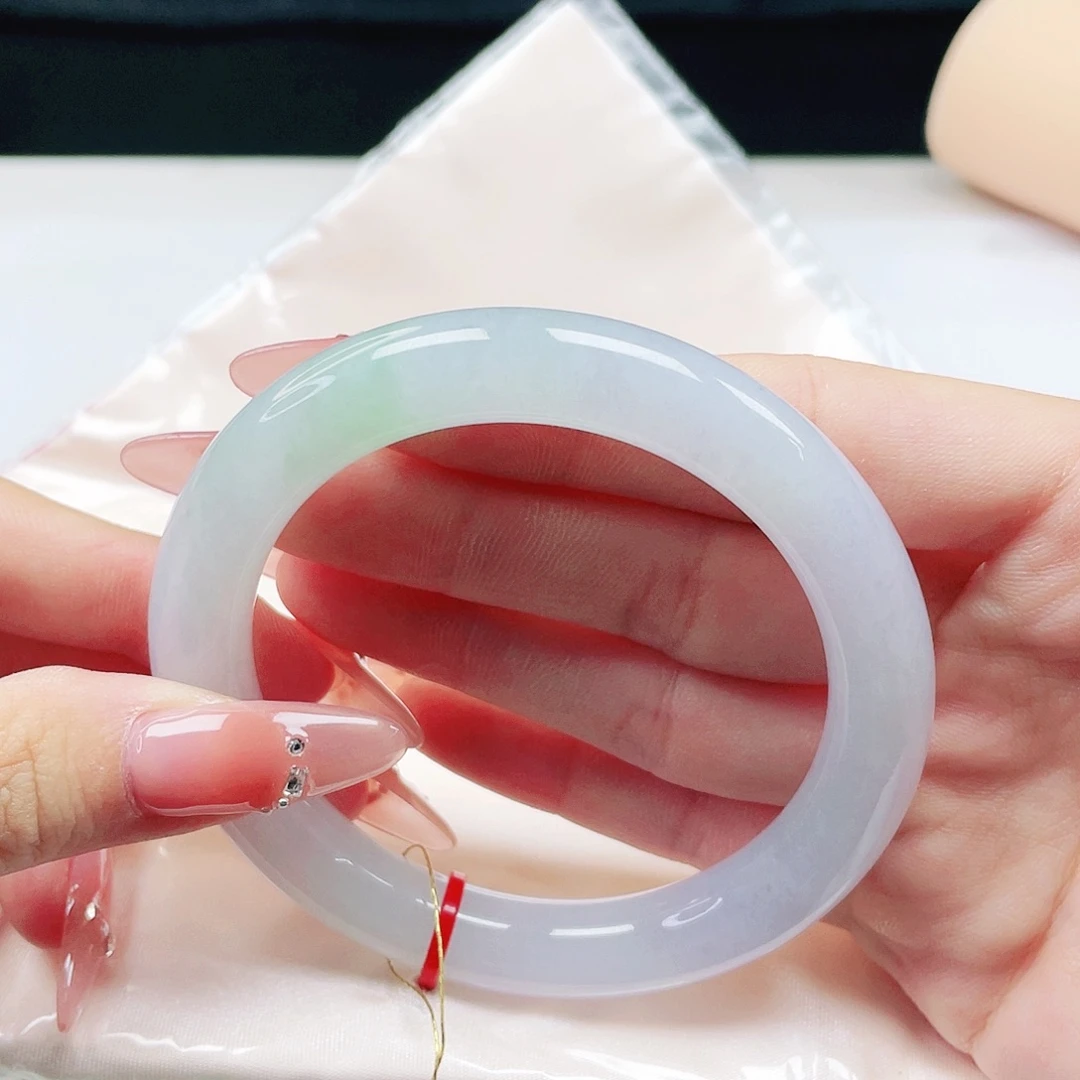 未镶嵌手镯（圆镯）翡翠55+