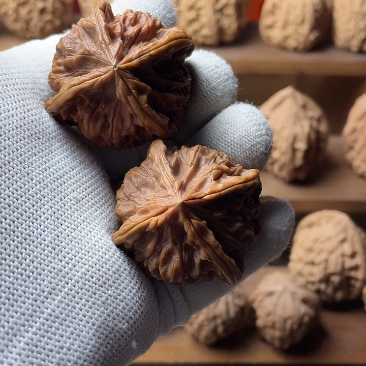 吊坠文玩核桃四棱狮子头42