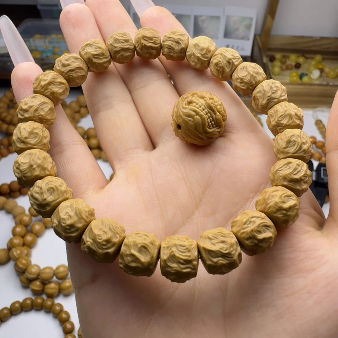 猴头核桃吊坠龙蛇定制