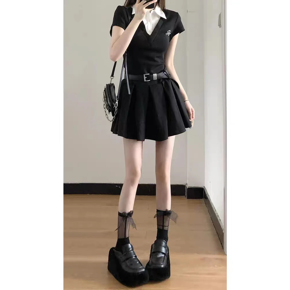 纯欲黑色假两件短袖连衣裙子女收腰气质设计感甜辣妹百褶短裙夏季