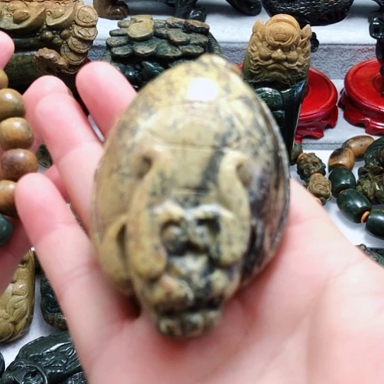 岫岩河磨玉（透闪石质玉）把件未镶嵌
