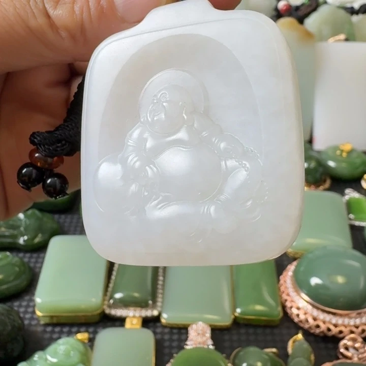 颈饰未镶嵌和田玉羊脂白玉布袋佛
