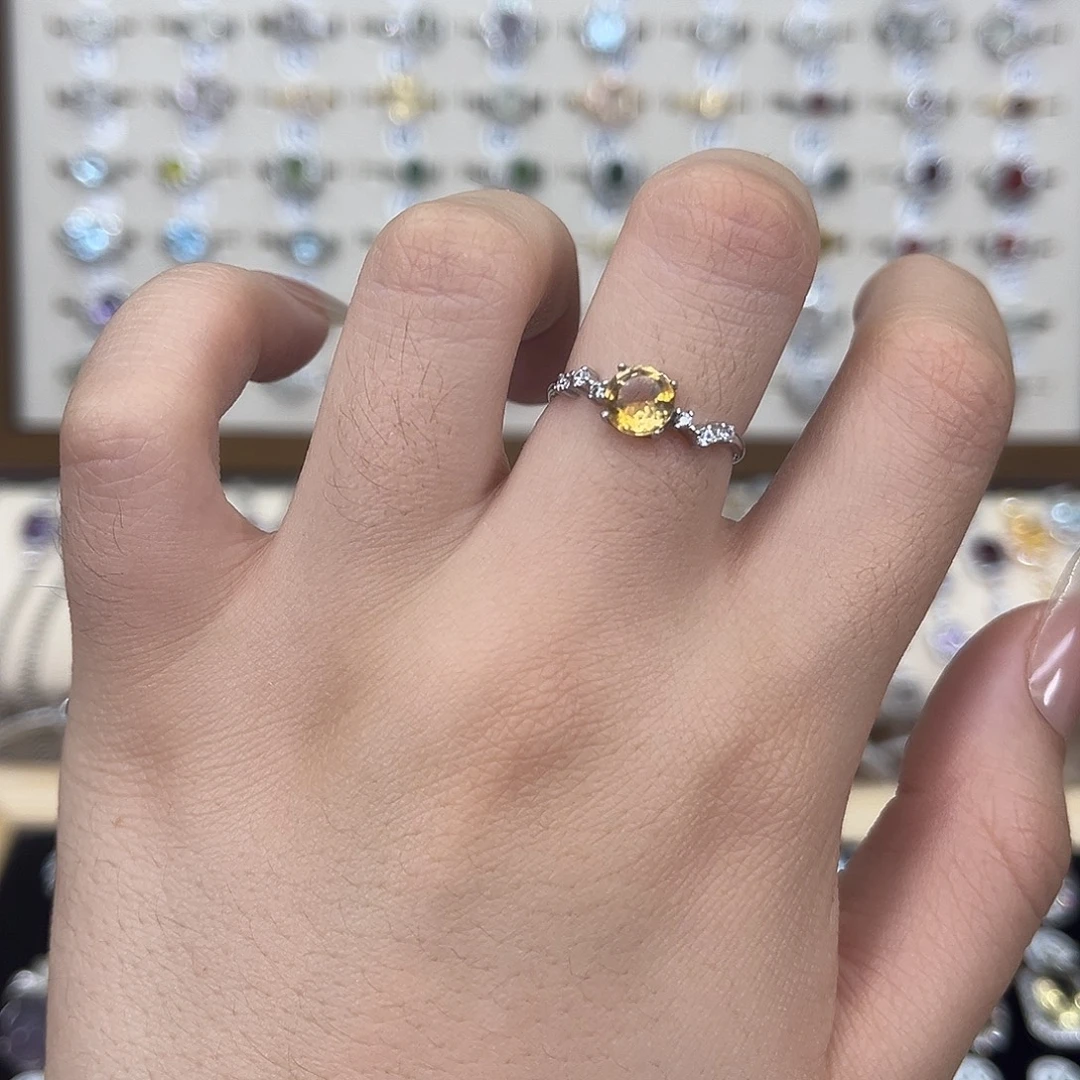 银S925镶嵌黄晶戒指