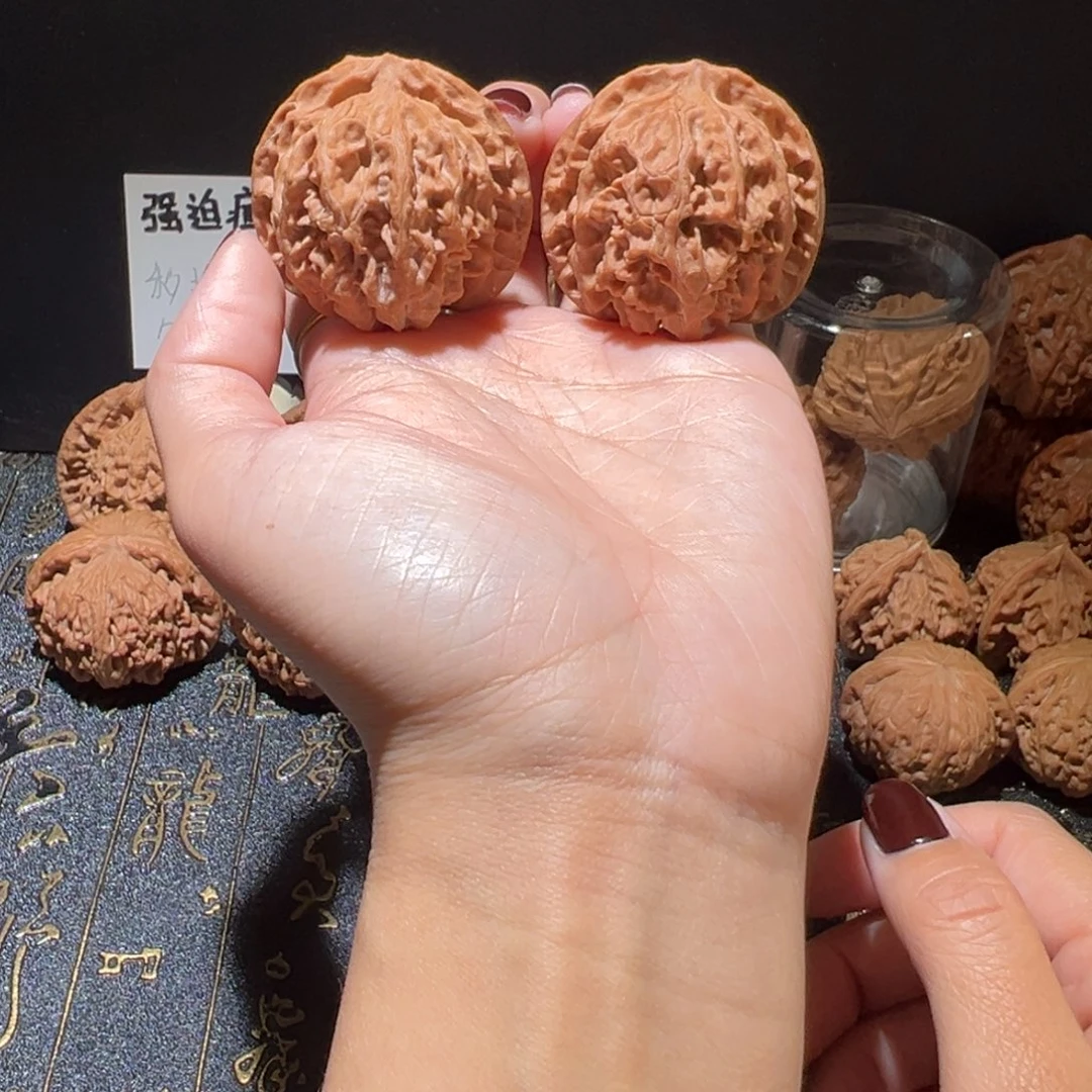 文玩核桃吊坠苹果42手把件268