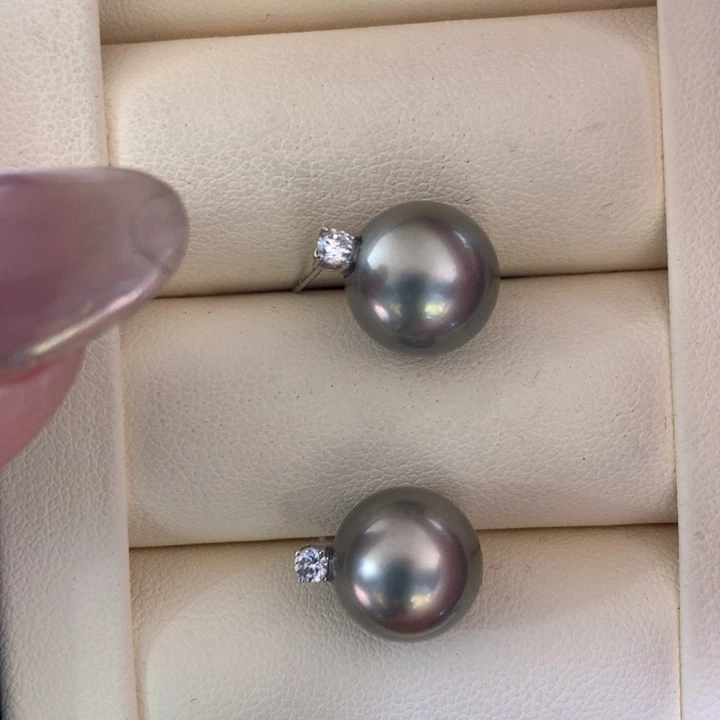 18K金镶嵌耳饰海水珍珠