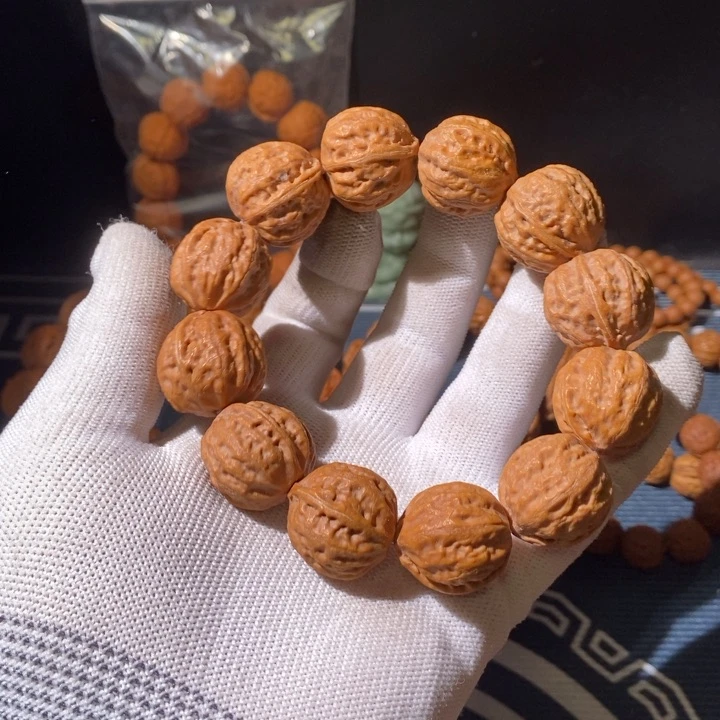 文玩核桃手串……57