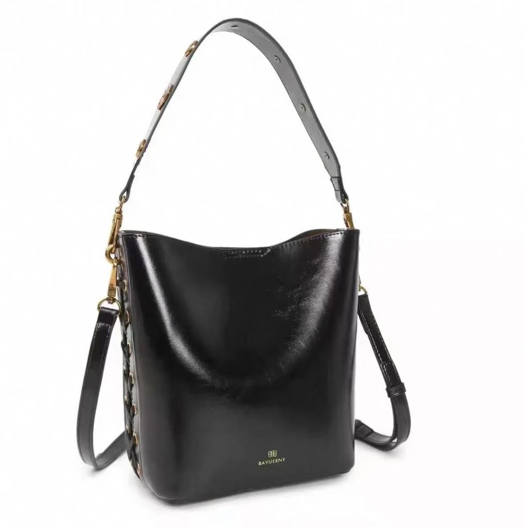 【工厂直销】】1619 轻奢百搭时尚手提斜挎包