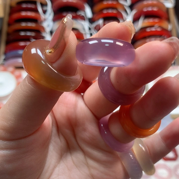 玛瑙/玉髓手镯未镶嵌$***$