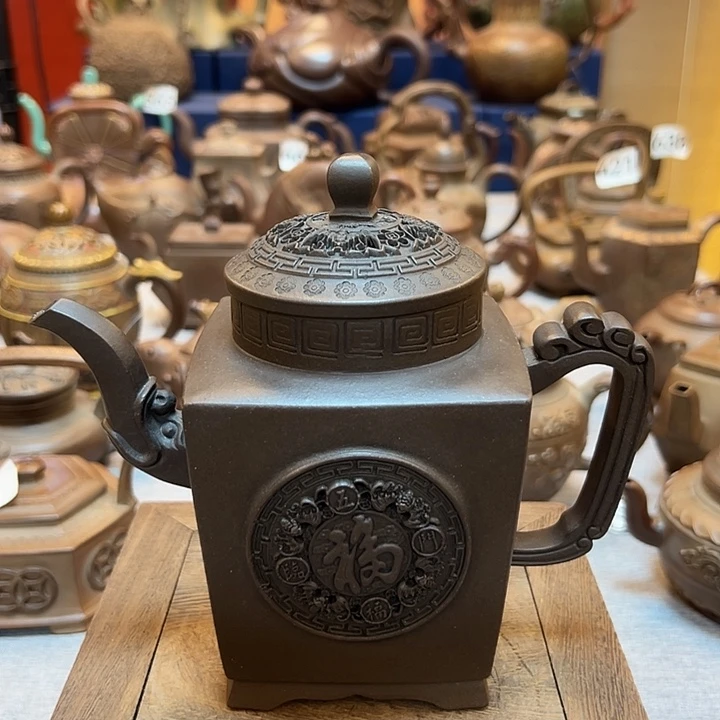 紫砂壶等艺术精品