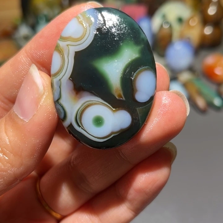 未镶嵌玛瑙/玉髓珠宝奇石